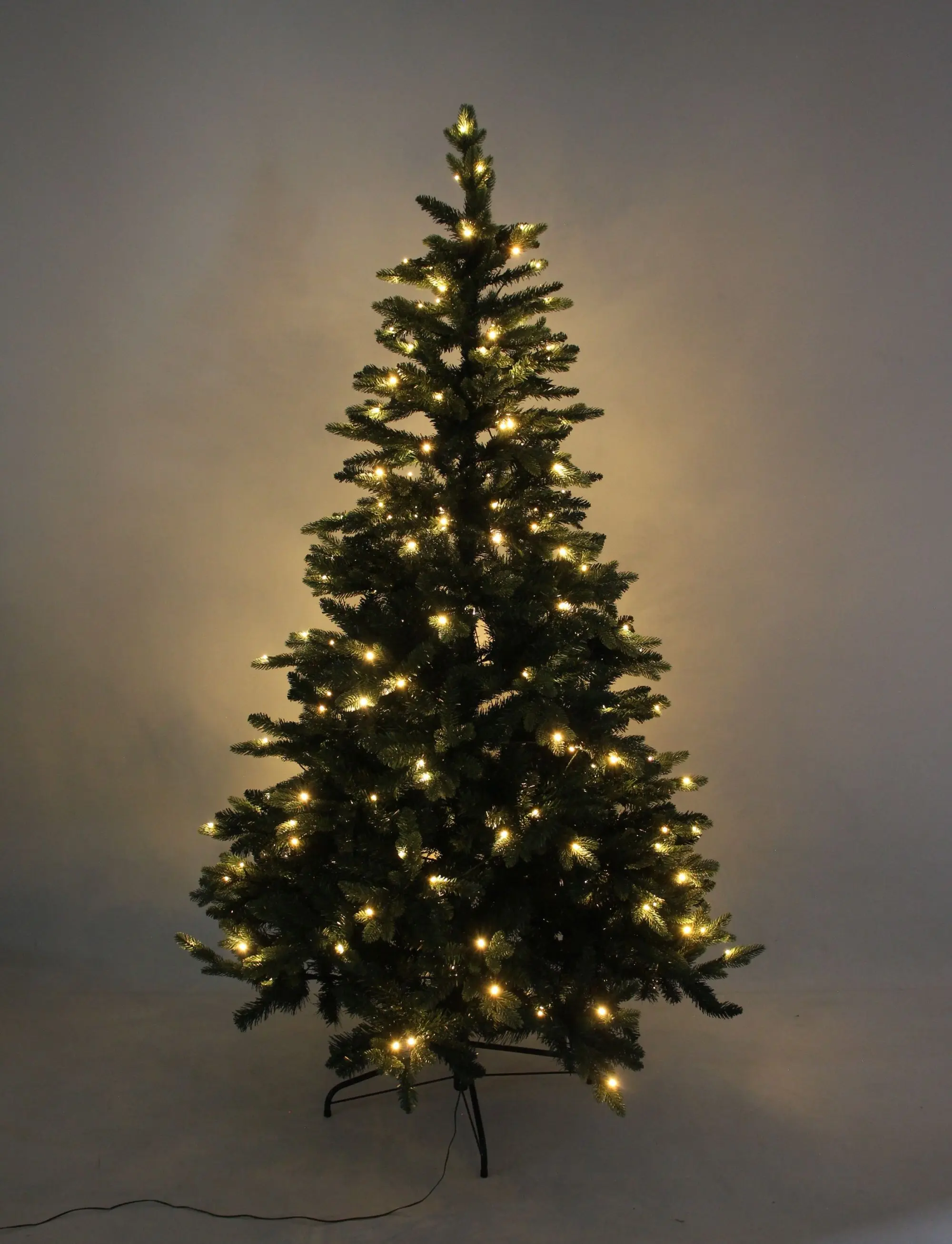 Tannenbaum mit Lichterkette  im Frank Flechtwaren Online Shop für Nostalgische Weihnachten kaufen