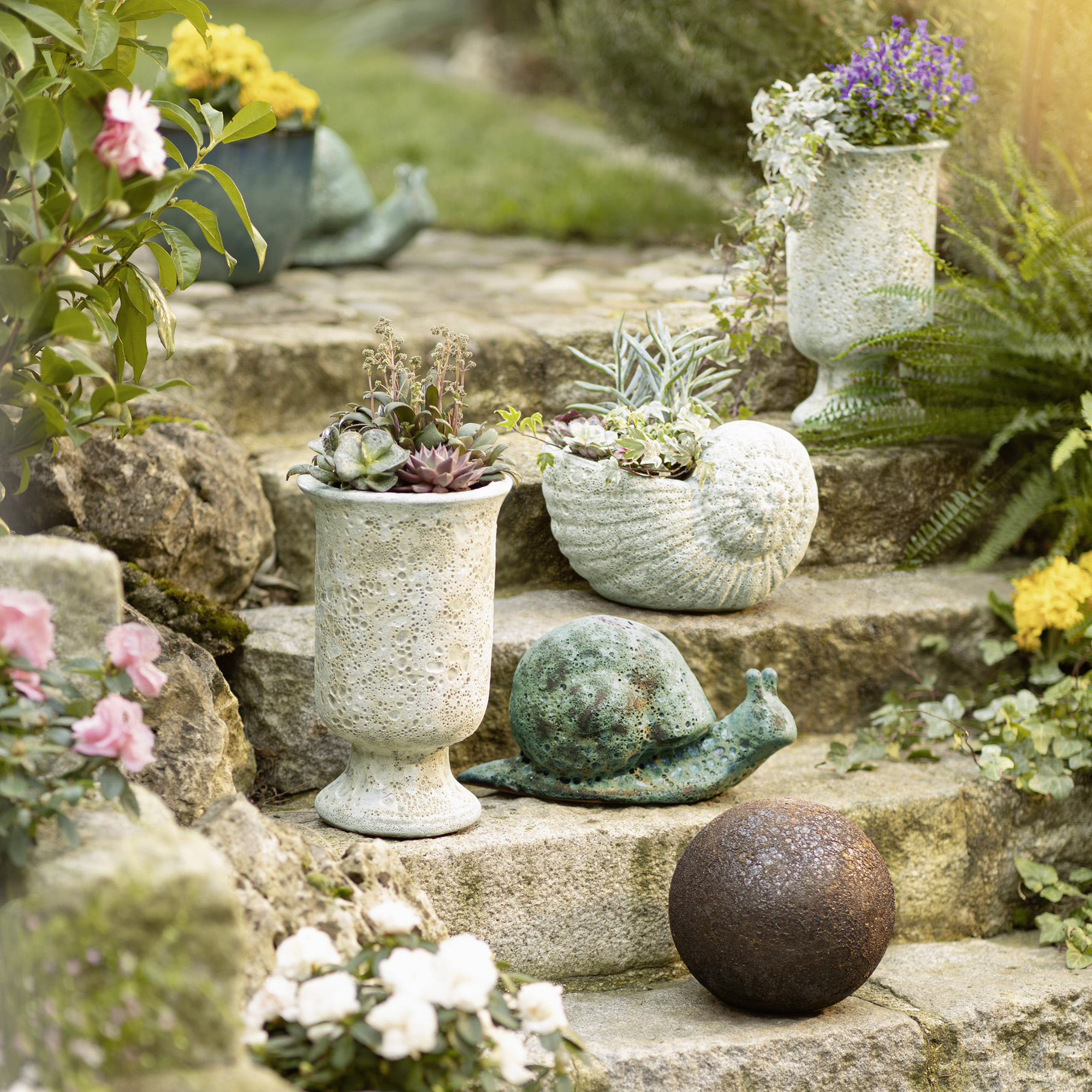 Figur "Schnecke"  im Frank Flechtwaren Online Shop für Gartenfiguren kaufen