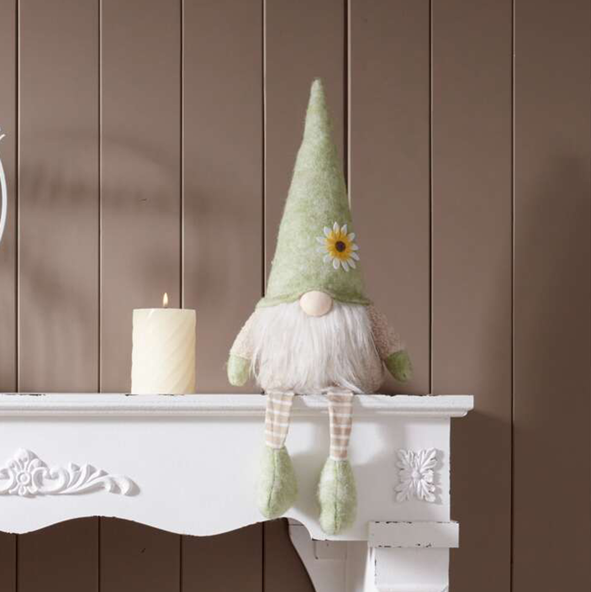 Acheter Lutin "bonnet fleuri", assis  dans la boutique en ligne de Frank Flechtwaren