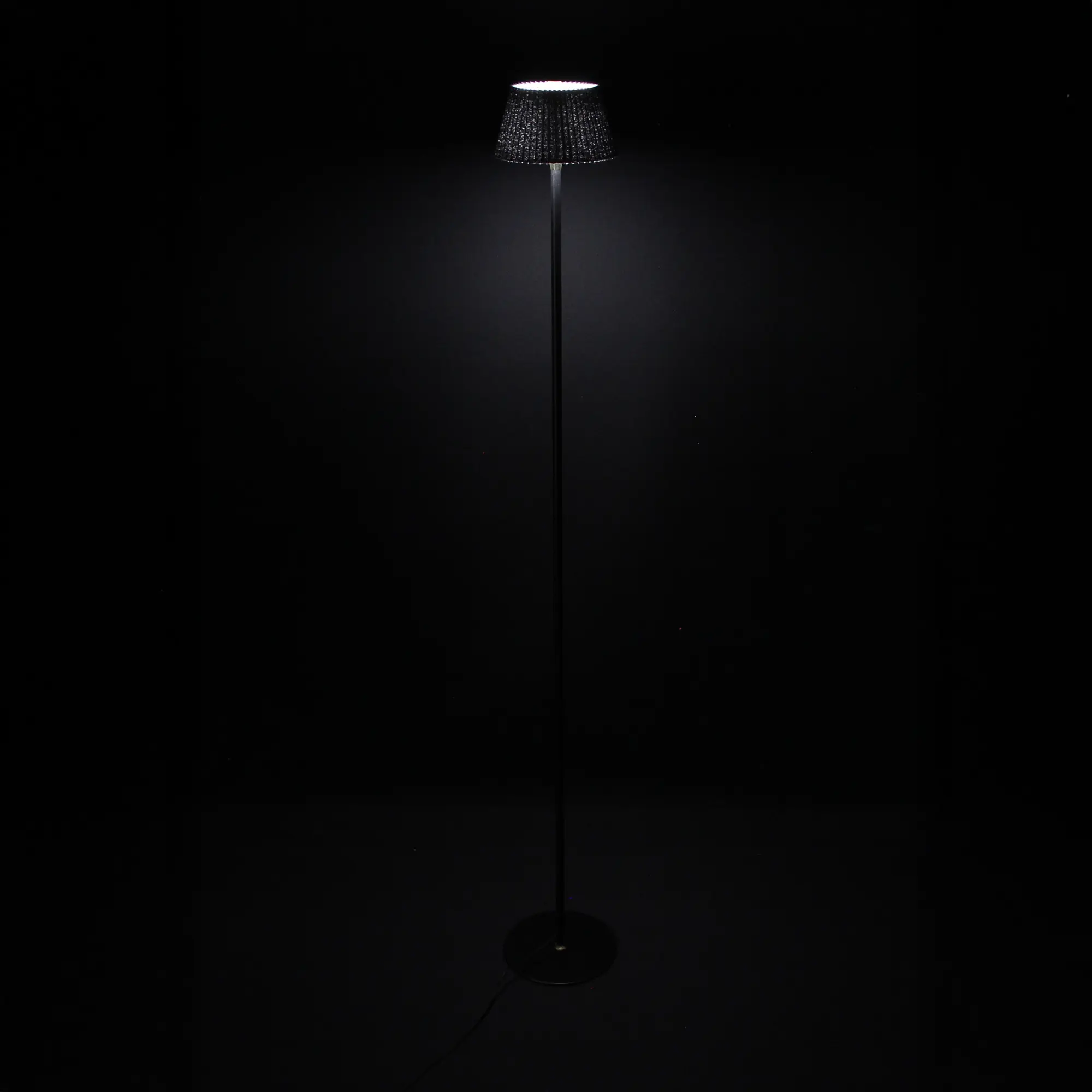 LED-Stehleuchte "Elegance" im Frank Flechtwaren Online Shop für Gerade eingetroffen kaufen LED-Stehleuchte "Elegance" im Frank Flechtwaren Online Shop für Gerade eingetroffen kaufen