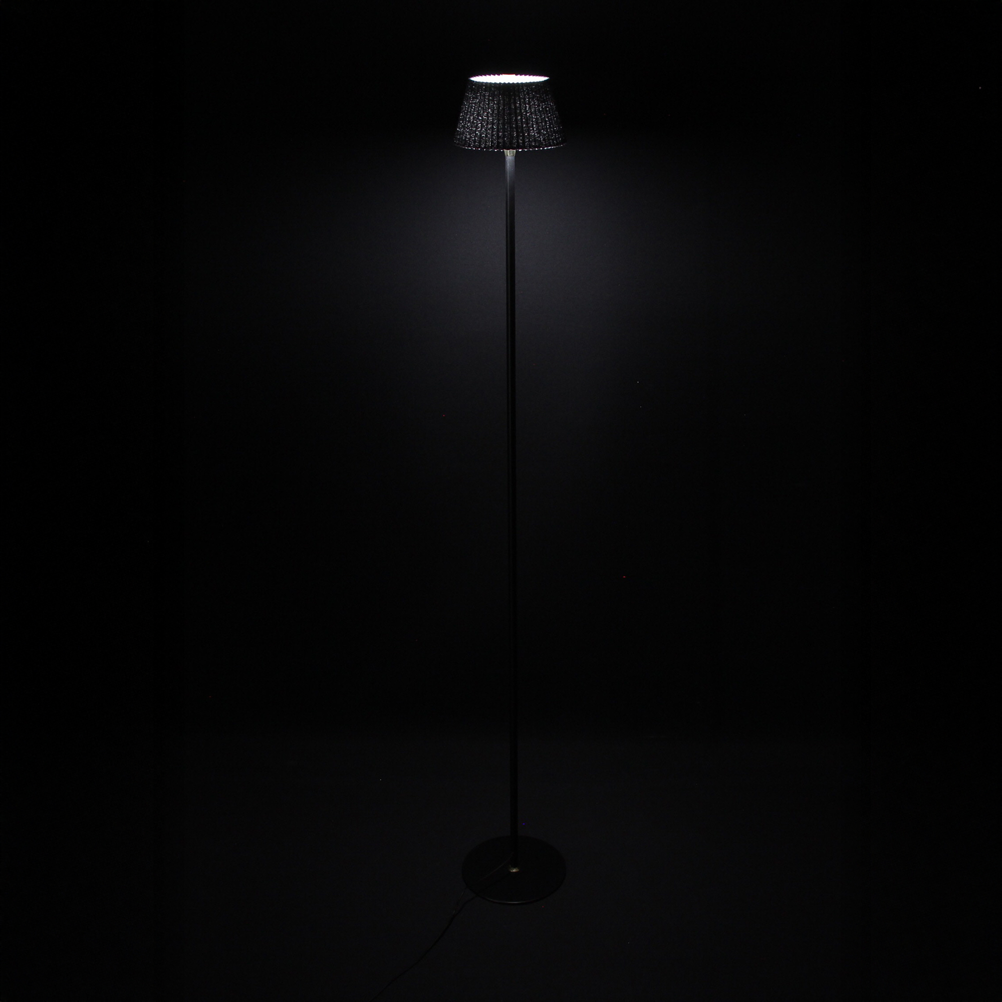 LED-Stehleuchte "Elegance"  im Frank Flechtwaren Online Shop für LED-Lampen kaufen