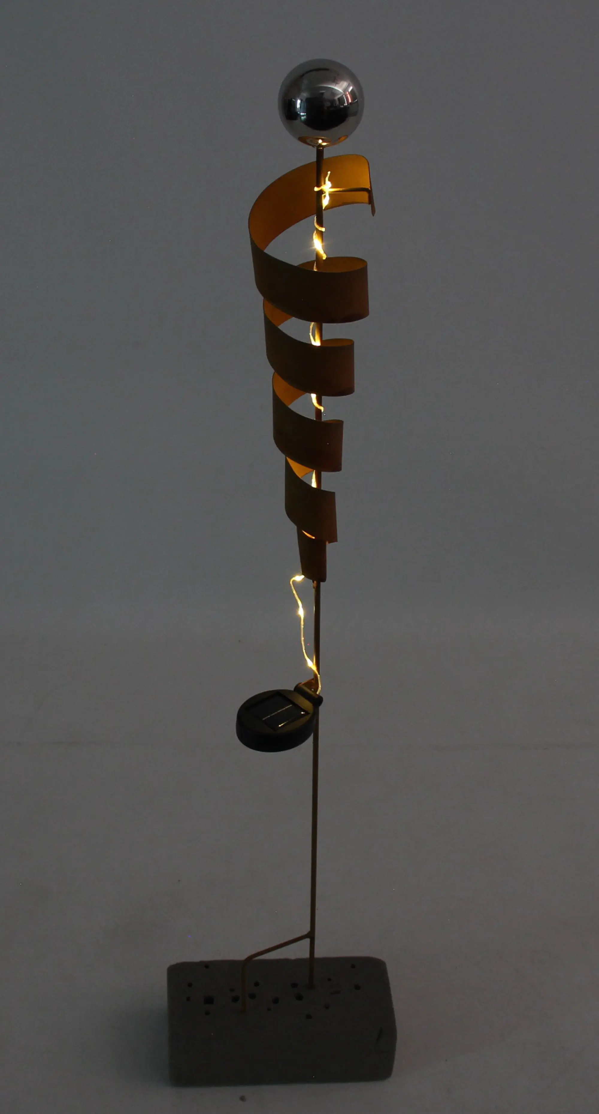 Solarstecker "Spirale"  im Frank Flechtwaren Online Shop für Rostdeko für Ihren Garten kaufen