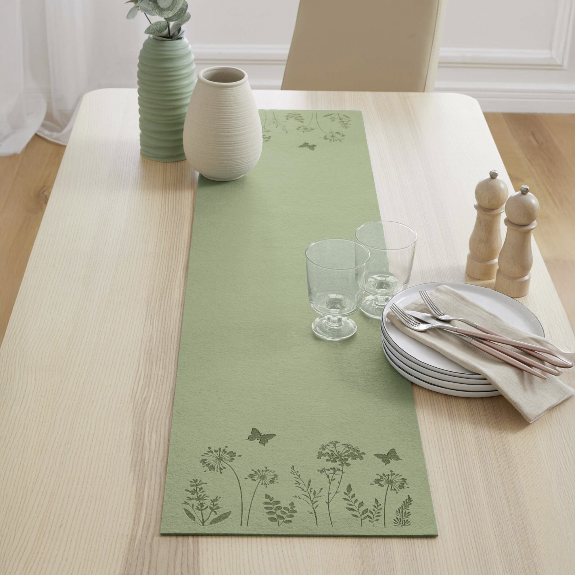 Tischläufer "Blumenwiese"  im Frank Flechtwaren Online Shop kaufen