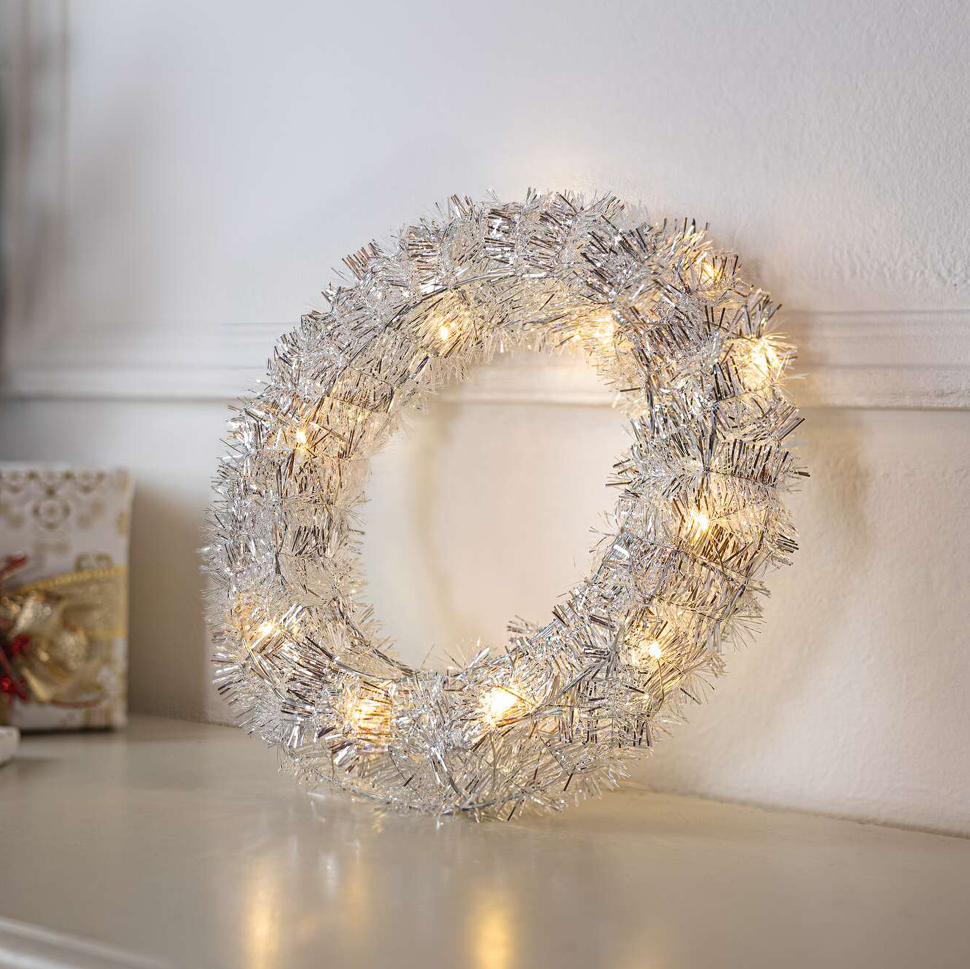 LED-Kranz "Silberglimmer"  im Frank Flechtwaren Online Shop kaufen