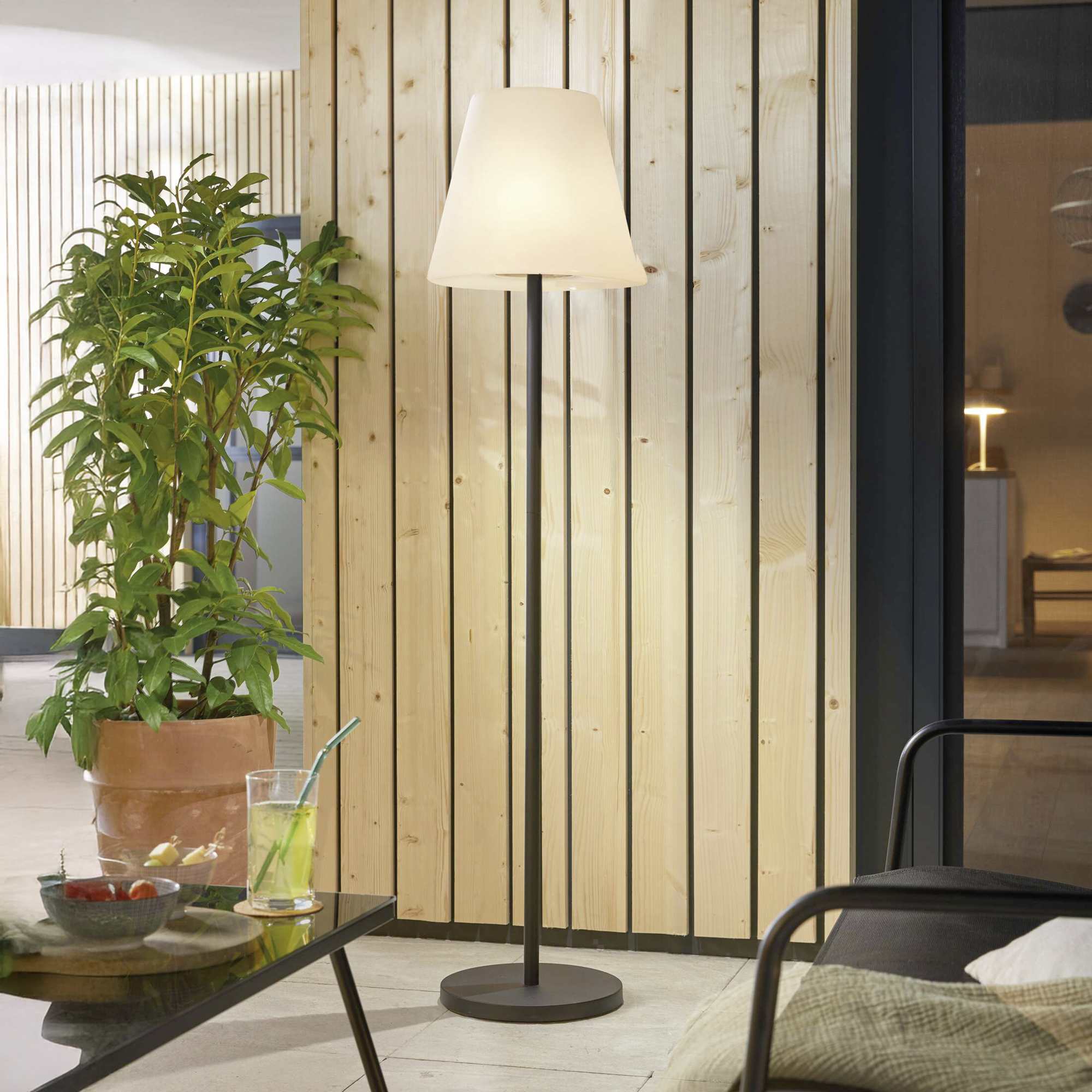 LED-Solar-Stehlampe "Outdoor"  im Frank Flechtwaren Online Shop kaufen