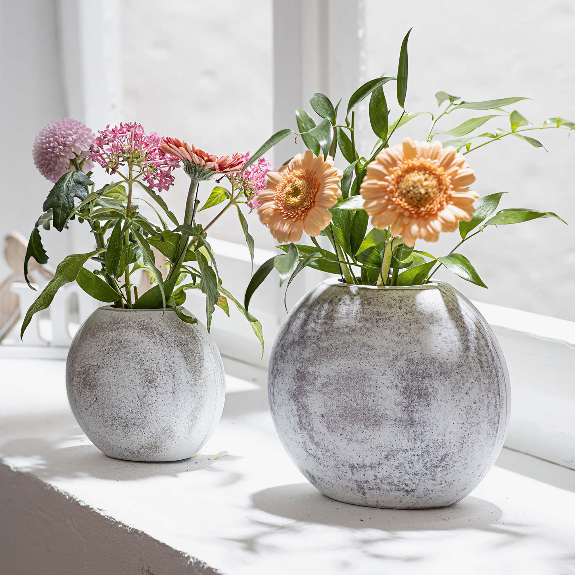Acheter Lot de 2 vases de décoration "White"  dans la boutique en ligne de Frank Flechtwaren