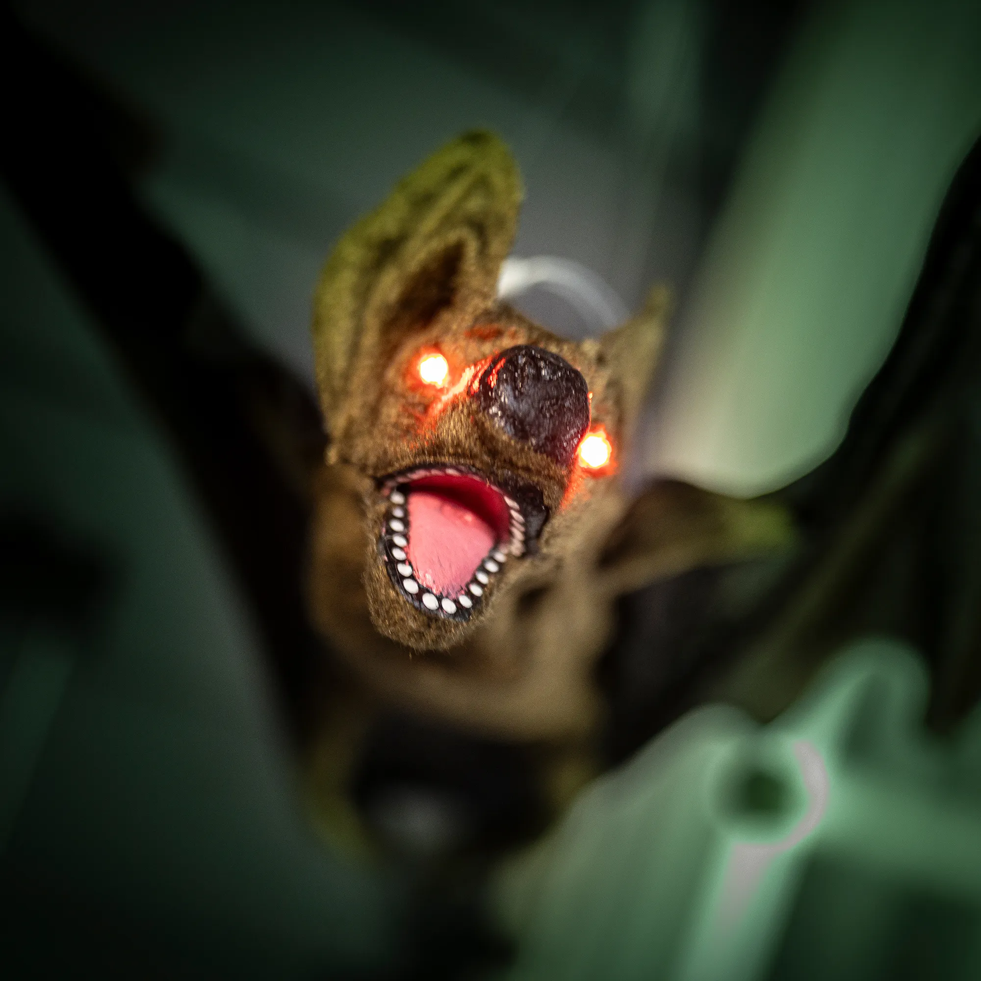 LED-Fledermaus "Vampir"  im Frank Flechtwaren Online Shop für Halloween kaufen