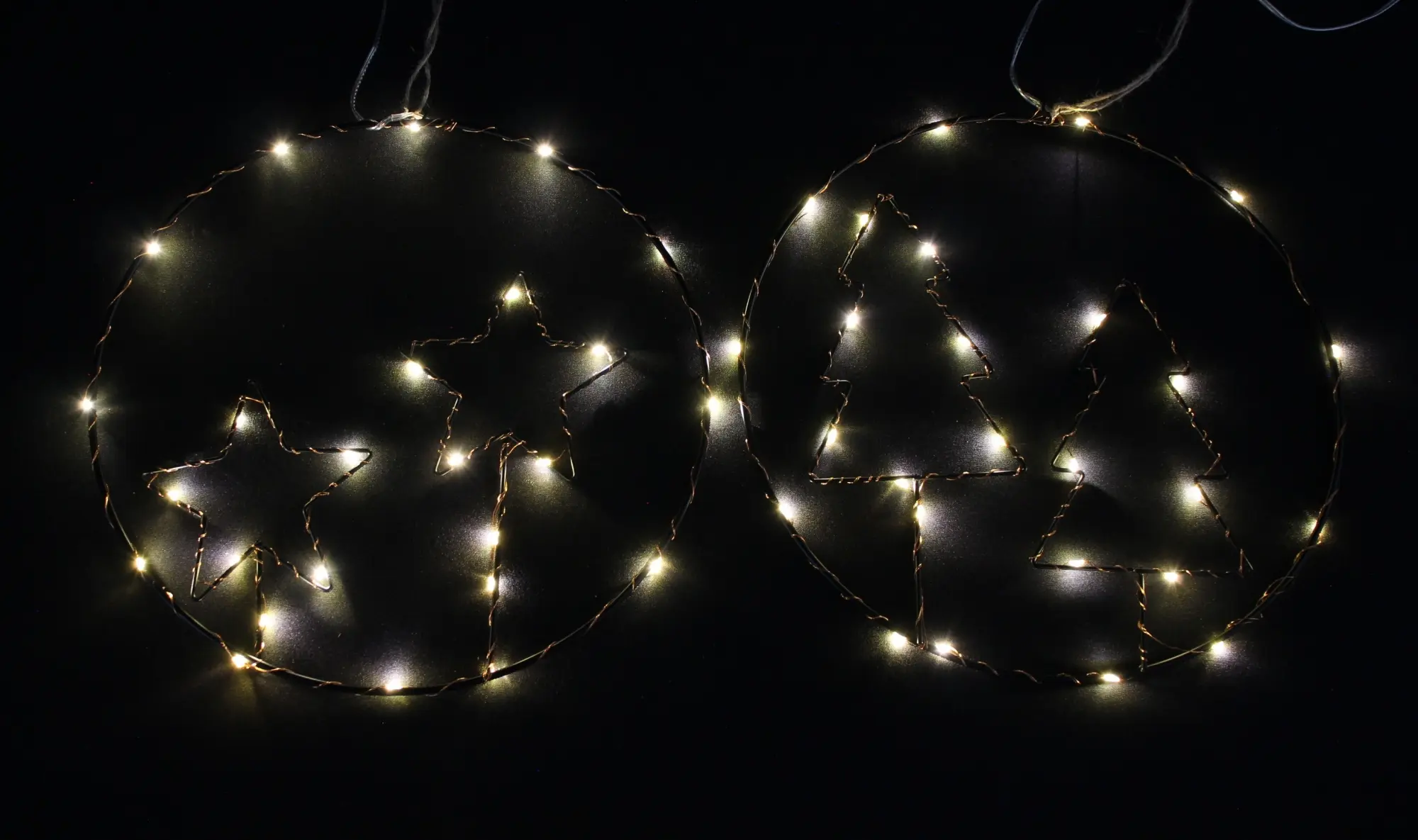 LED-Hänger "Sterne & Tannen", 2er Set im Frank Flechtwaren Online Shop für Dekohänger kaufen LED-Hänger "Sterne & Tannen", 2er Set im Frank Flechtwaren Online Shop für Dekohänger kaufen