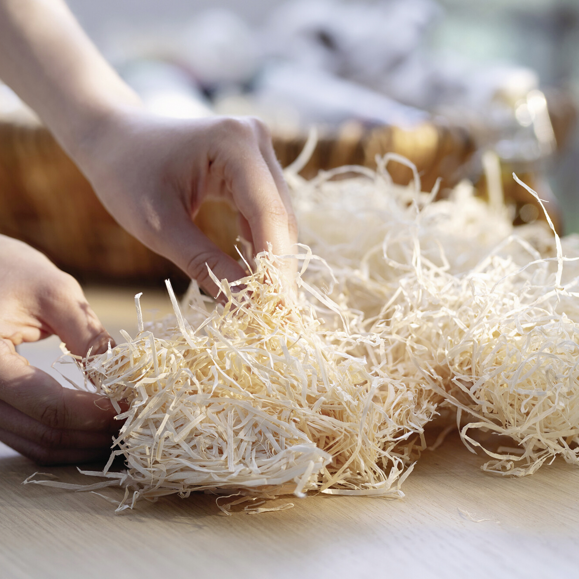 Holzwolle "Natur", 10 kg  im Frank Flechtwaren Online Shop kaufen