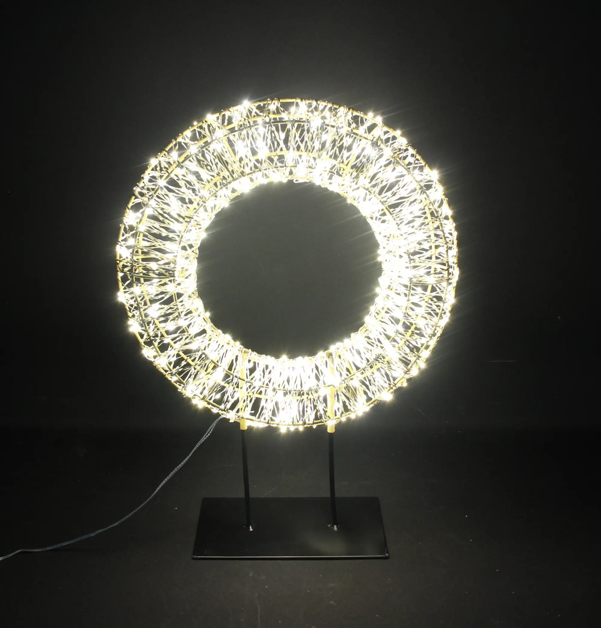 LED-Kreis "Golden"  im Frank Flechtwaren Online Shop für Deko kaufen