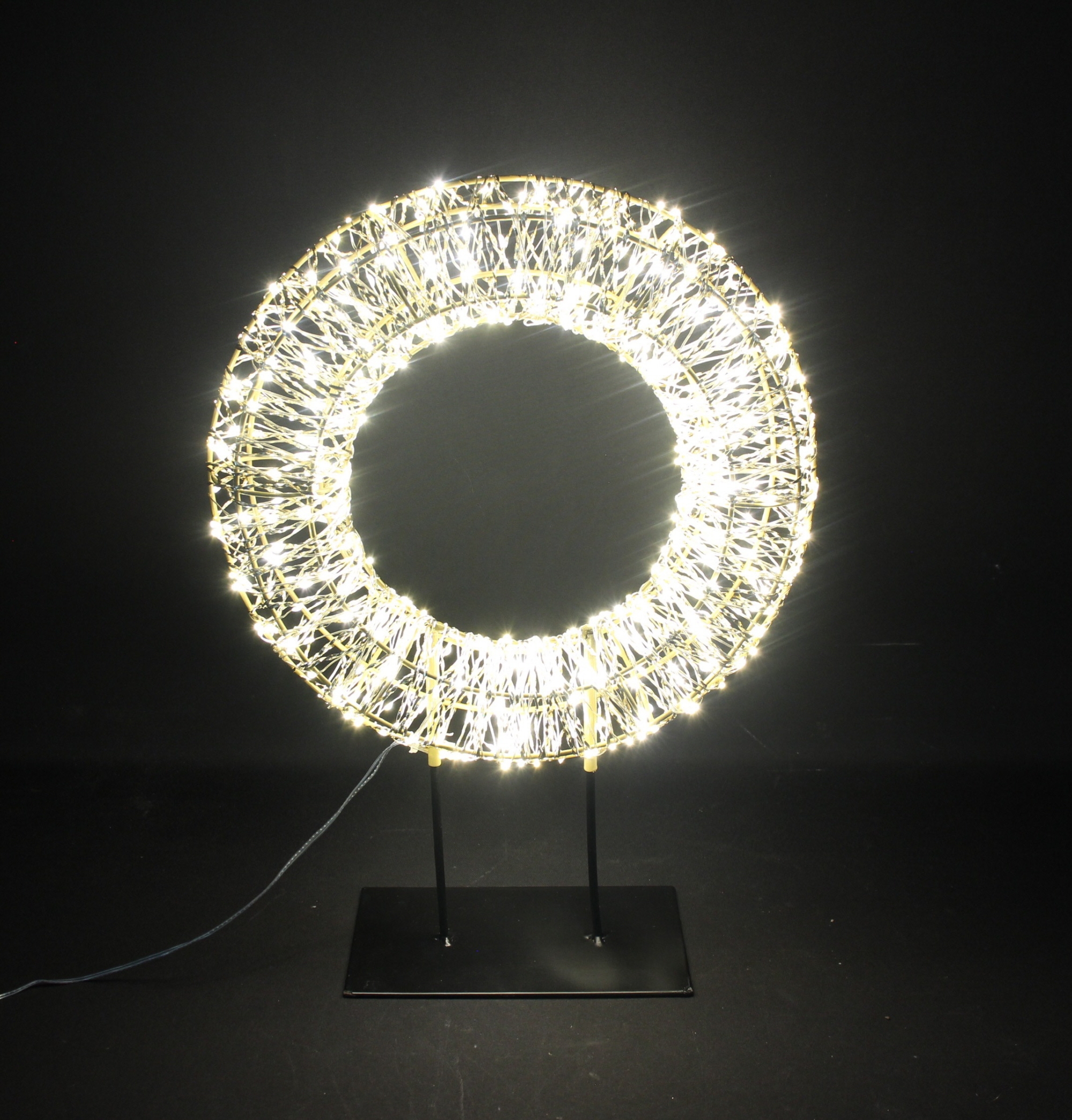 LED-Kreis "Golden"  im Frank Flechtwaren Online Shop für Titelserie Weihnachten kaufen