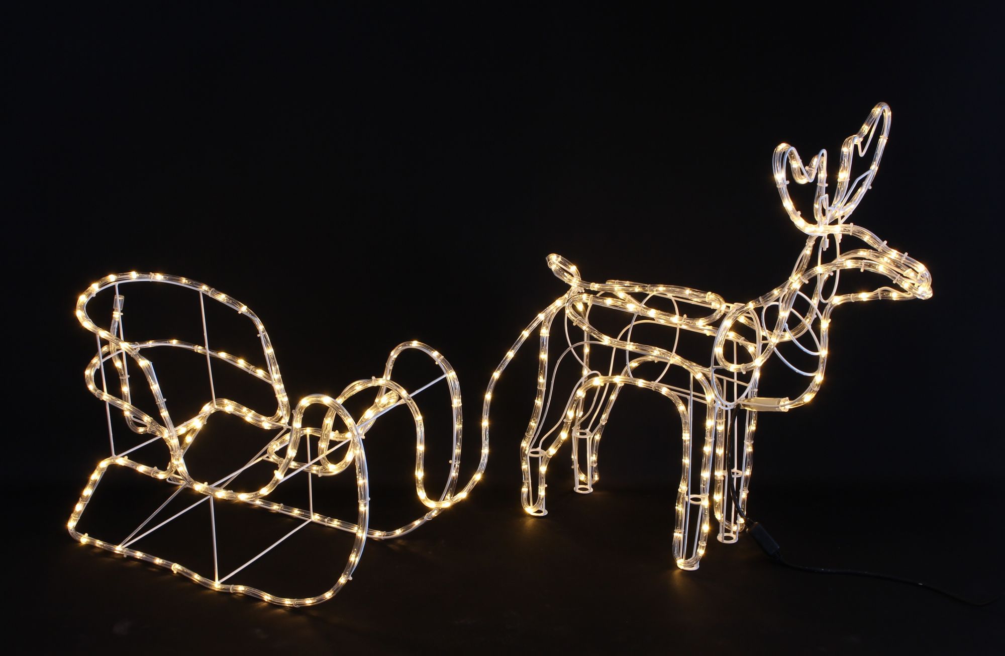LED-Deko "Rentier mit Schlitten" im Frank Flechtwaren Online Shop für Weihnachten kaufen LED-Deko "Rentier mit Schlitten" im Frank Flechtwaren Online Shop für Weihnachten kaufen