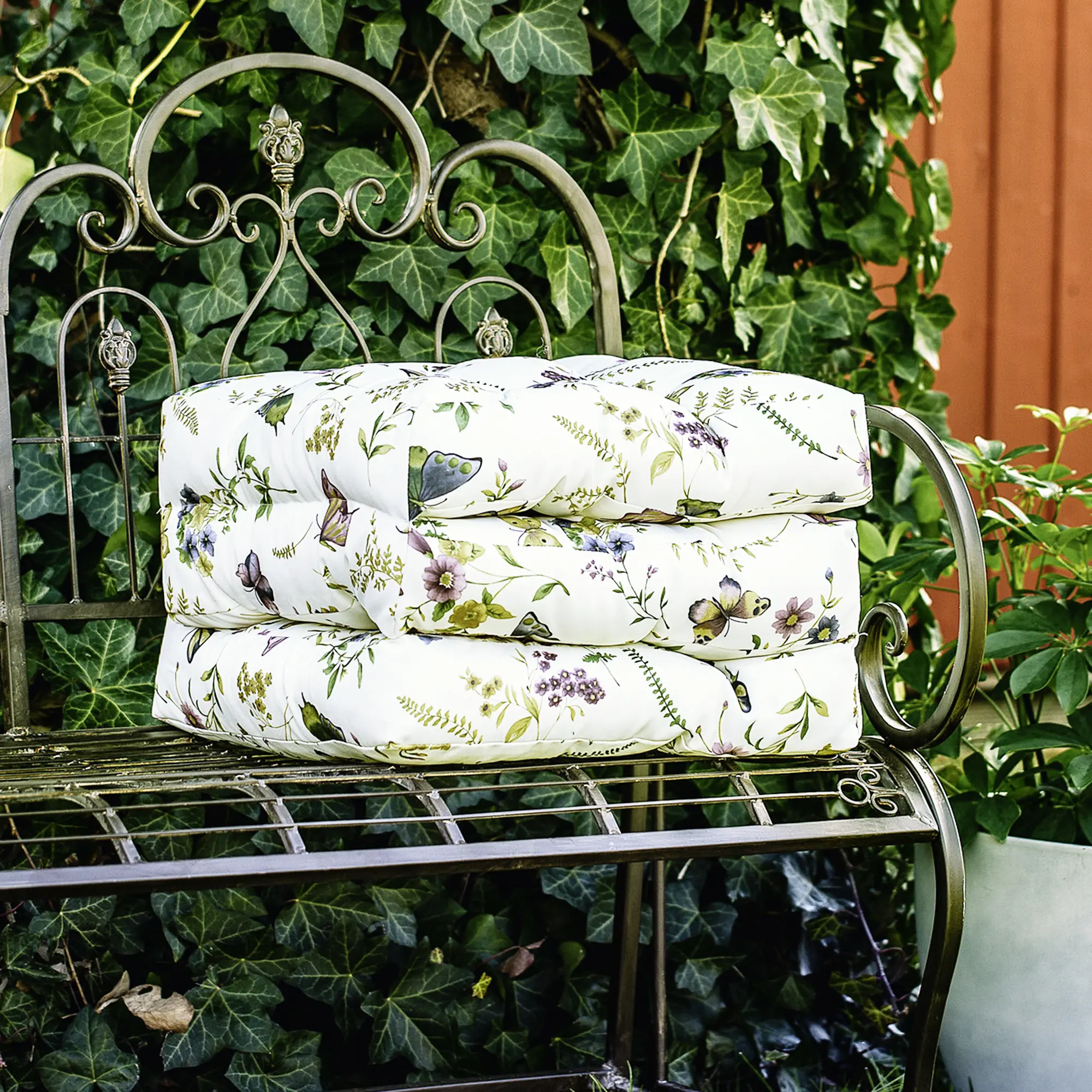 Sitzauflage "Sommerwiese", faltbar  im Frank Flechtwaren Online Shop für Sitzkissen kaufen