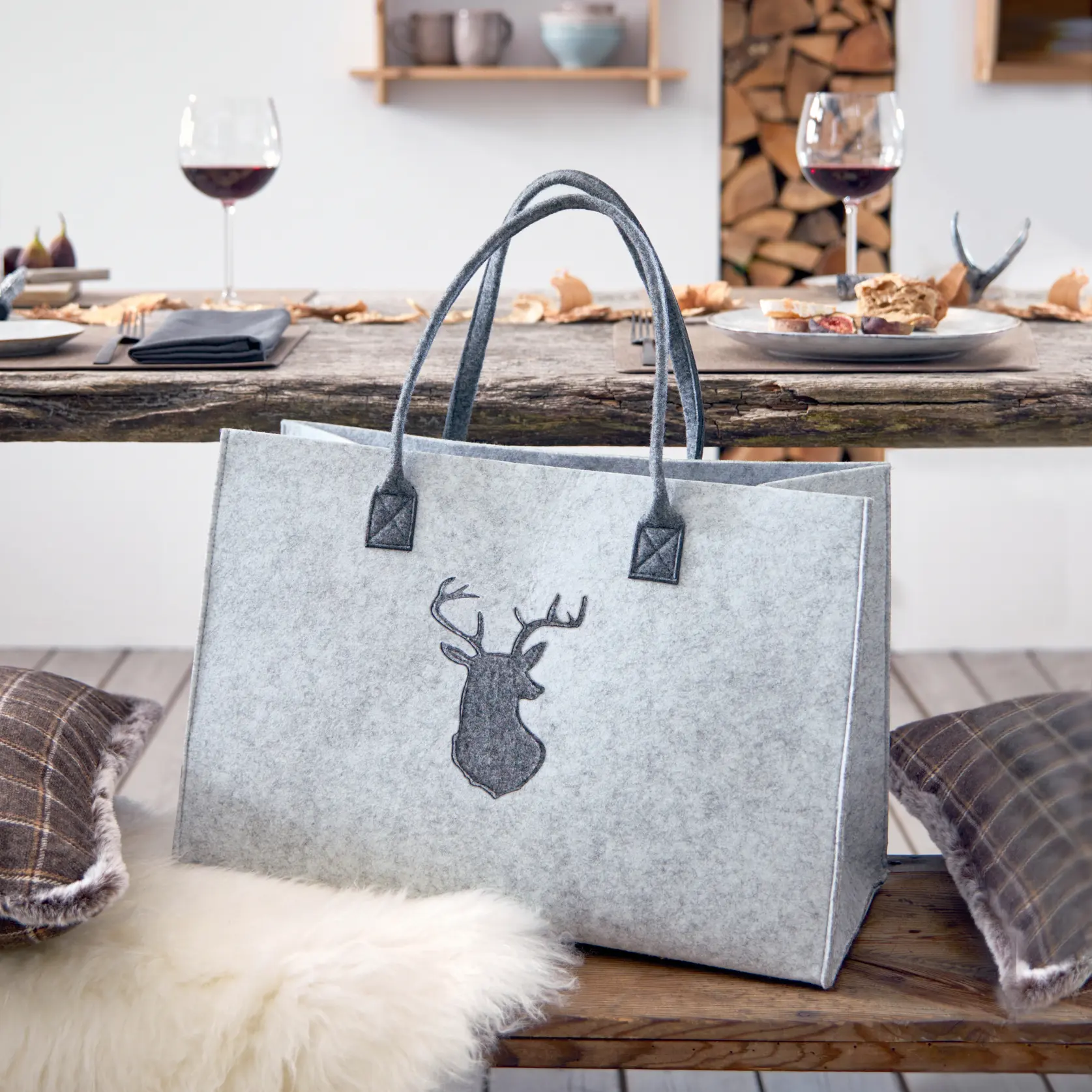 Filztasche "Hirsch"  im Frank Flechtwaren Online Shop für Geschenktaschen &amp; -säckchen kaufen
