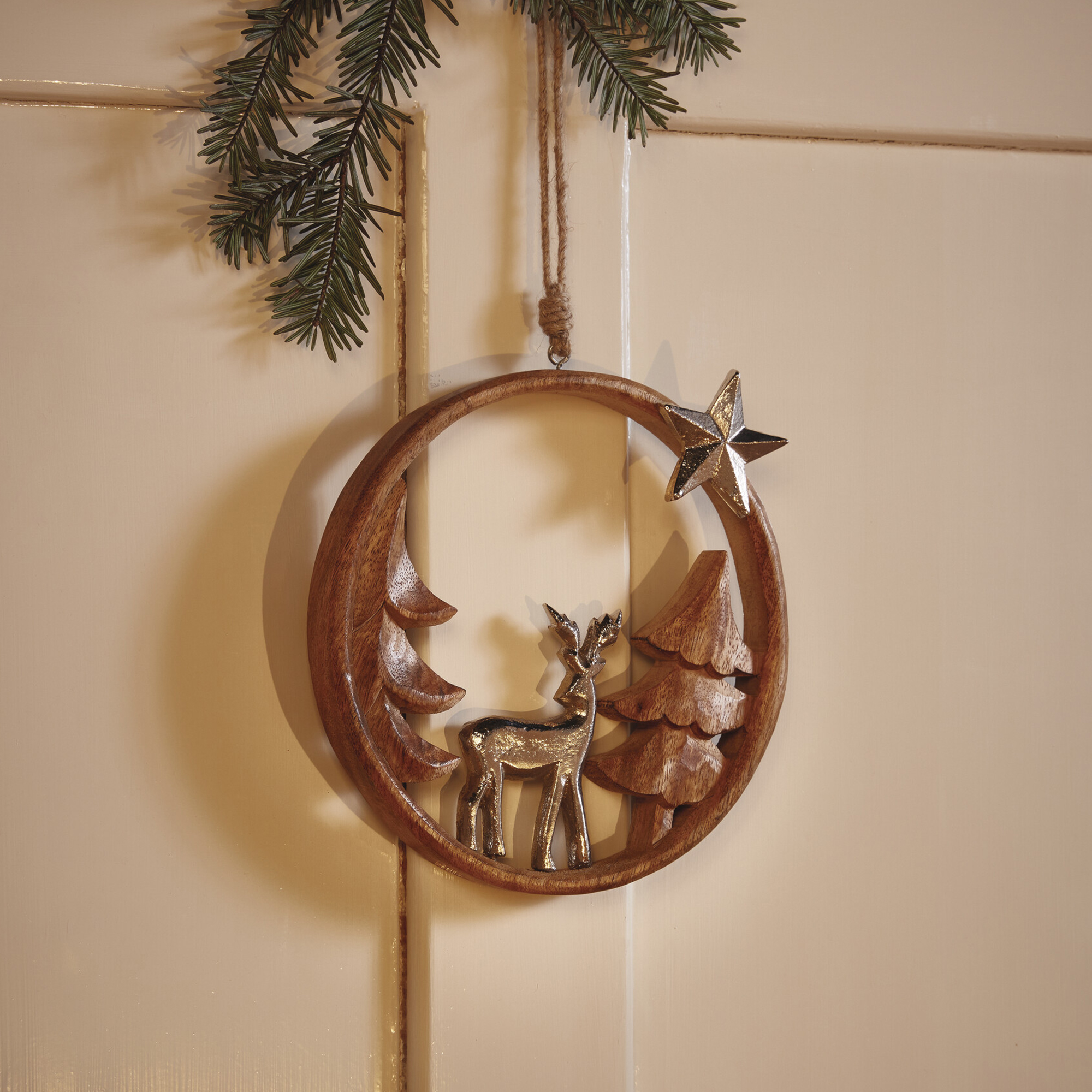 Hänger "Rentier im Wald" im Frank Flechtwaren Online Shop für Weihnachten kaufen Hänger "Rentier im Wald" im Frank Flechtwaren Online Shop für Weihnachten kaufen