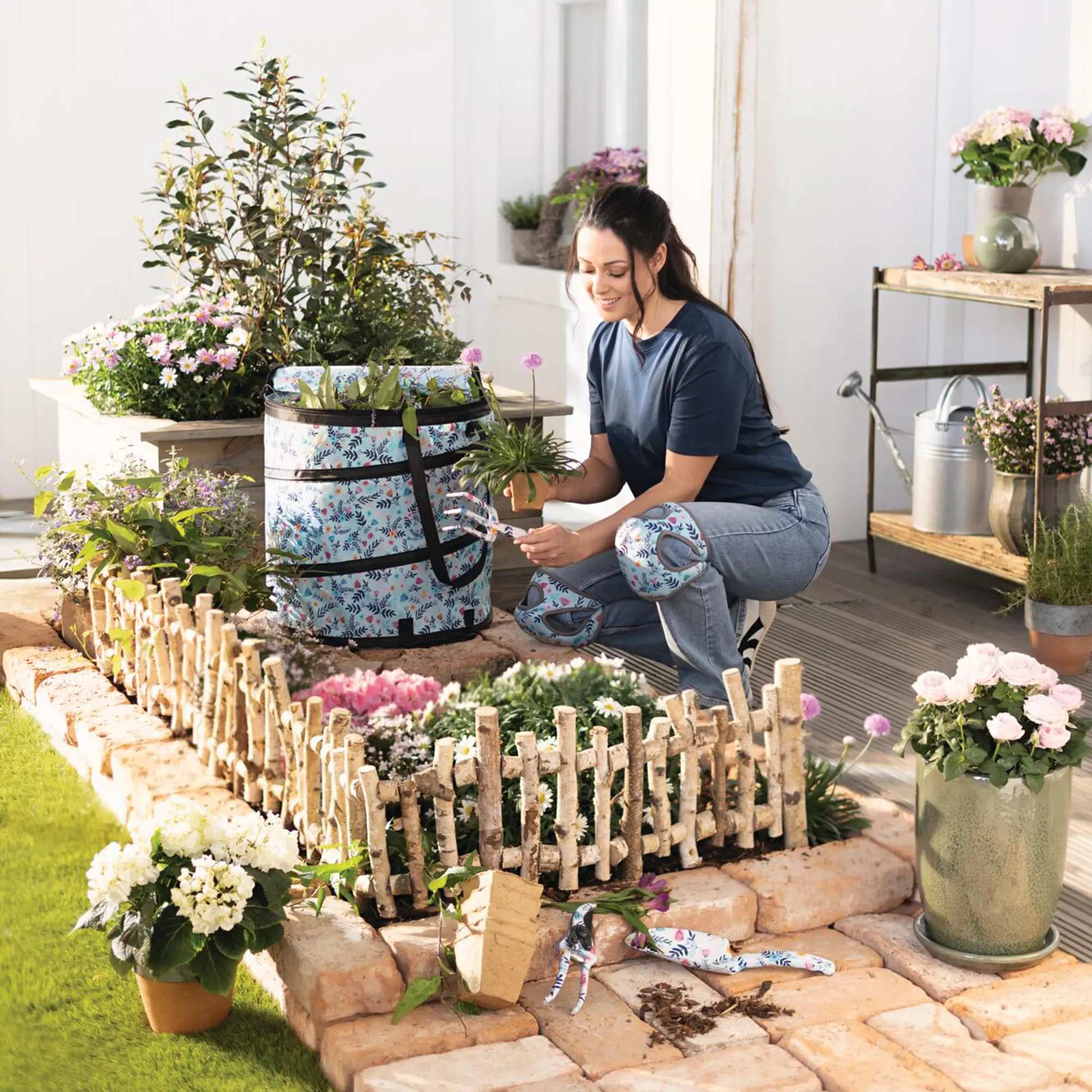 Pop-up-Laubsammler "Floral"  im Frank Flechtwaren Online Shop für Ab ins Beet kaufen