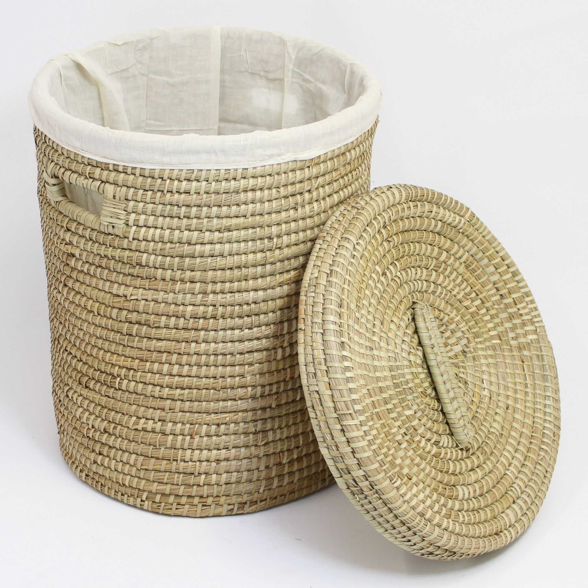 Acheter Panier à linge avec couvercle, GM dans la boutique en ligne de Frank Flechtwaren pour Salle de bain Acheter Panier à linge avec couvercle, GM dans la boutique en ligne de Frank Flechtwaren pour Salle de bain