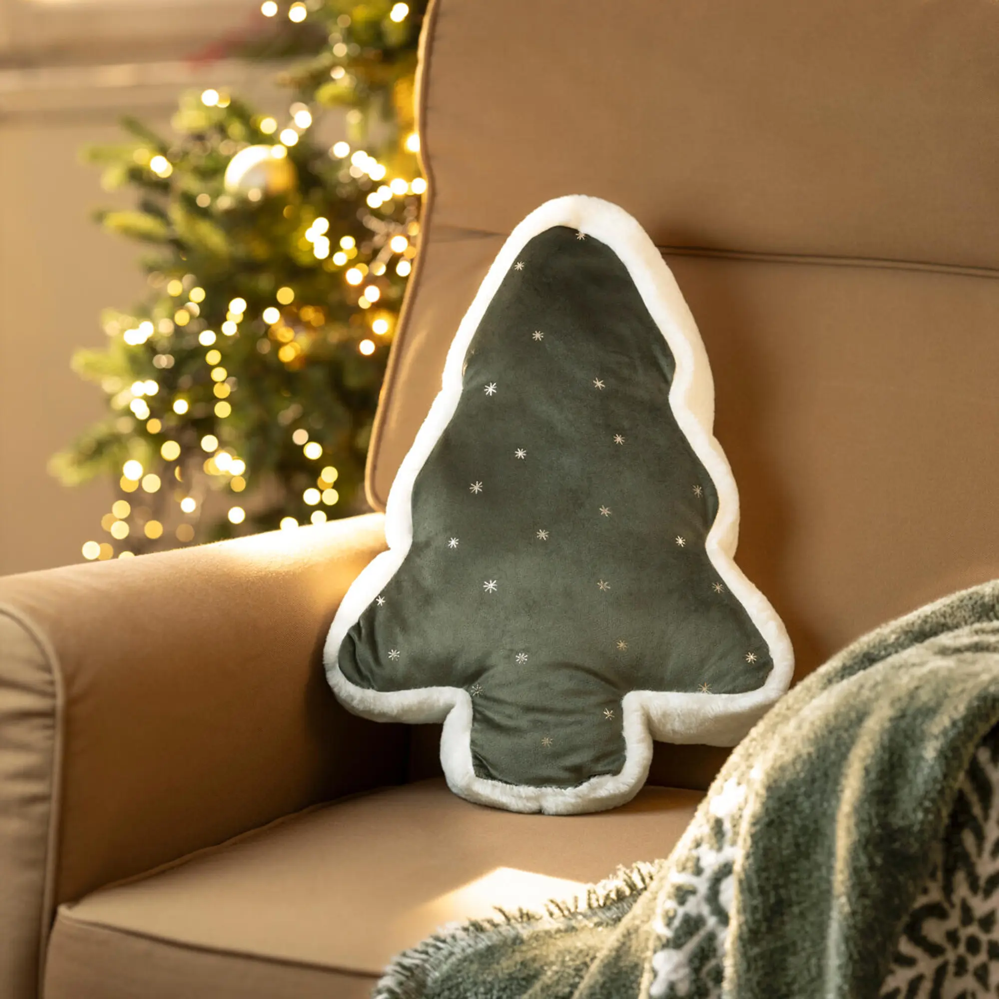 Deko-Kissen "Weihnachtsbaum"  im Frank Flechtwaren Online Shop kaufen